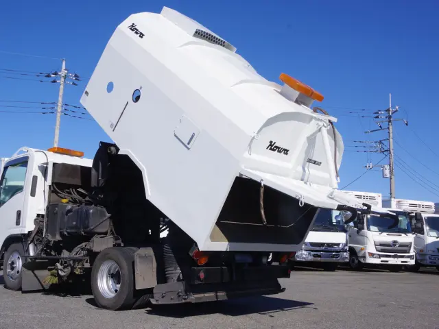 いすゞ エルフ TPG-NMR85N(2WD)の写真8