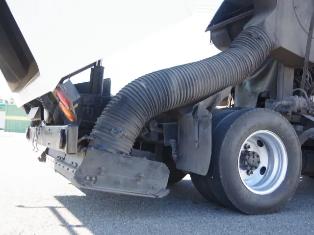 いすゞ エルフ TPG-NMR85N(2WD)の写真18