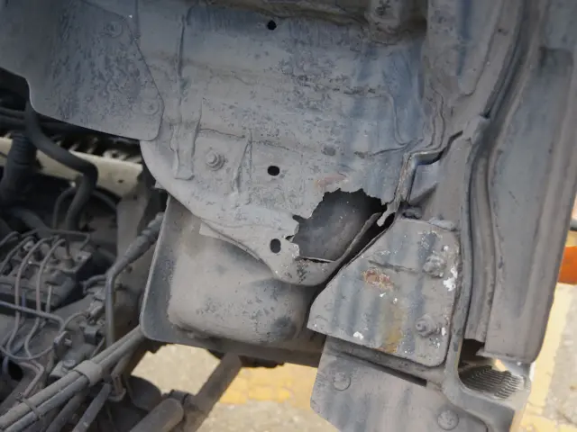 いすゞ エルフ TPG-NMR85N(2WD)の写真22