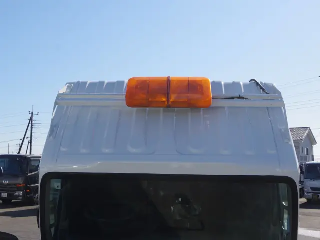 いすゞ エルフ TPG-NMR85N(2WD)の写真23