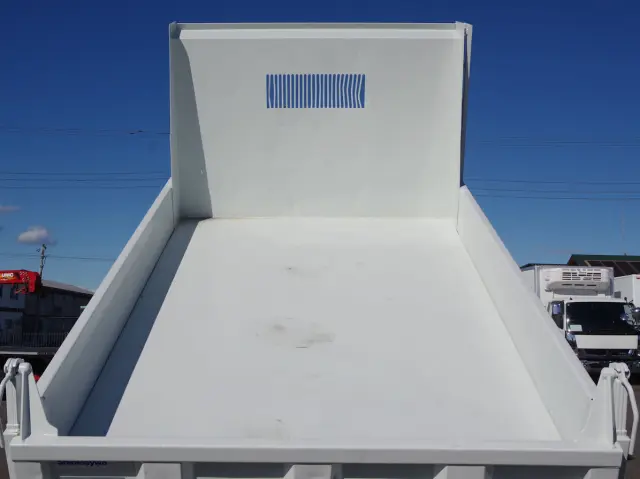 三菱 ファイター 2KG-FK72F(2WD)の写真5