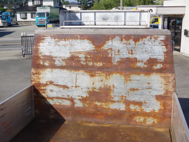 三菱 ファイター PJ-FK62FZ(2WD)の写真11