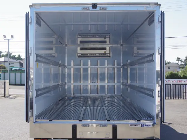 三菱 ファイター 2KG-FK65F(2WD)の写真5