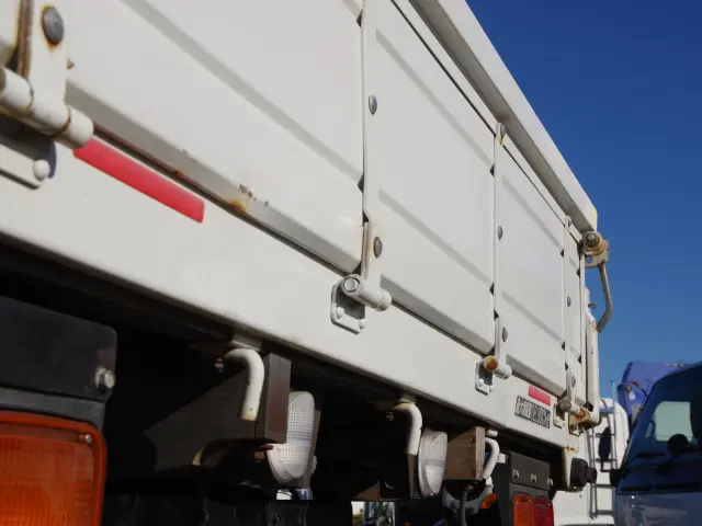 いすゞ フォワード TKG-FRR90S2(2WD)の写真28