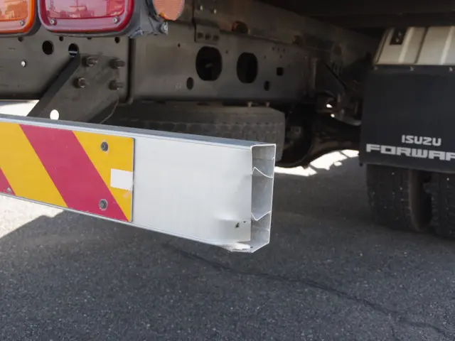 いすゞ フォワード TKG-FRR90S2(2WD)の写真32