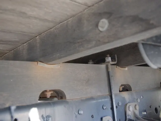 いすゞ フォワード TKG-FRR90S2(2WD)の写真34