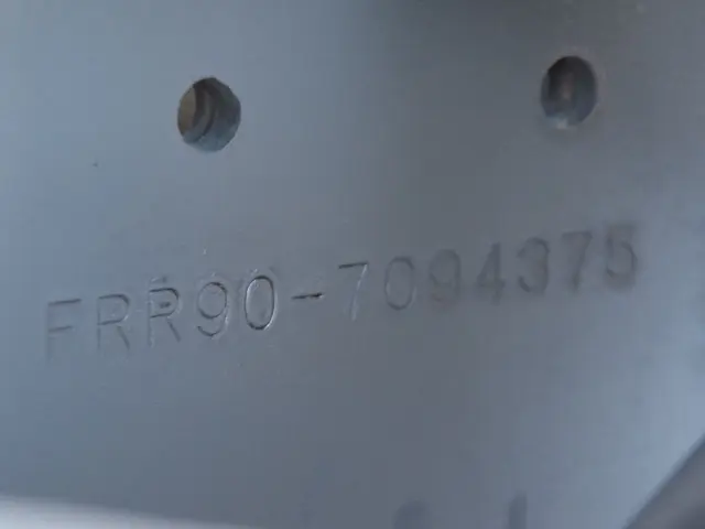 いすゞ フォワード TKG-FRR90S2(2WD)の写真37