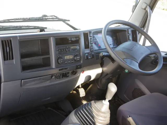 いすゞ フォワード TKG-FRR90S2(2WD)の写真38