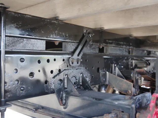 いすゞ エルフ 2RG-NPR88YN(2WD)の写真8