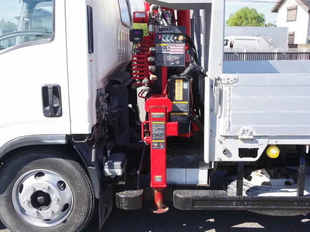 いすゞ エルフ 2RG-NPR88YN(2WD)の写真13