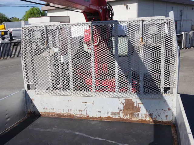 いすゞ エルフ 2RG-NPR88YN(2WD)の写真16