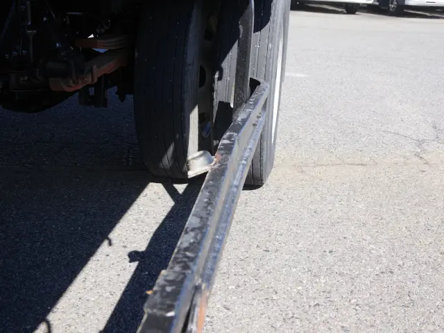 いすゞ エルフ 2RG-NPR88YN(2WD)の写真26