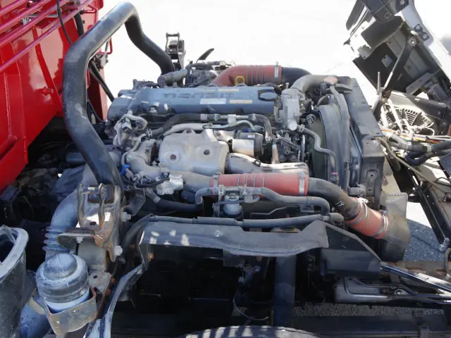 いすゞ エルフ 2RG-NPR88YN(2WD)の写真30