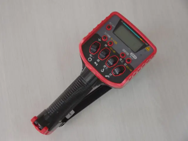 いすゞ エルフ 2RG-NPR88YN(2WD)の写真32