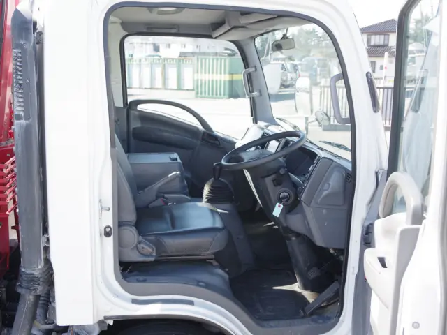 いすゞ エルフ 2RG-NPR88YN(2WD)の写真33