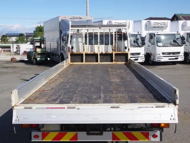 三菱 ファイター 2KG-FK62F(2WD)の写真5