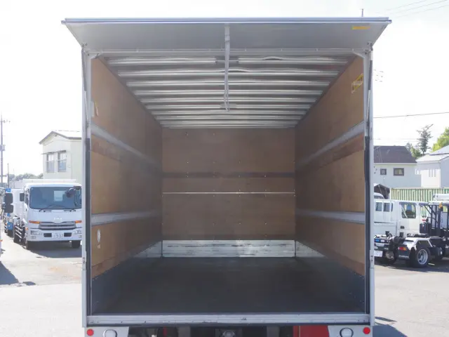 いすゞ フォワード 2RG-FRR90S2(2WD)の写真5