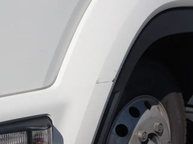 いすゞ フォワード 2RG-FRR90S2(2WD)の写真11