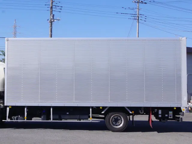 いすゞ フォワード 2RG-FRR90S2(2WD)の写真22