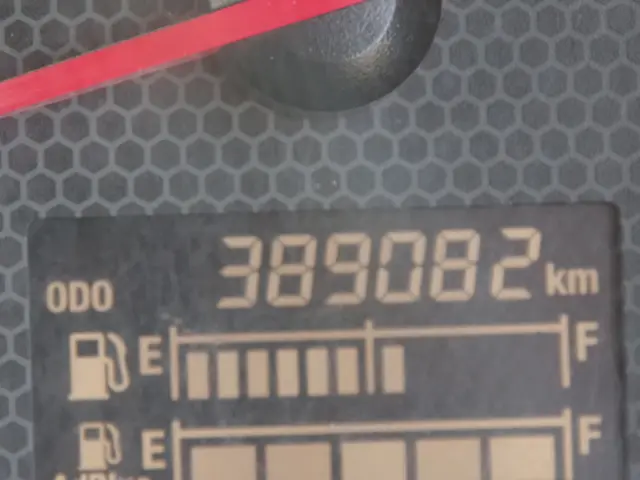 いすゞ フォワード 2RG-FRR90S2(2WD)の写真33