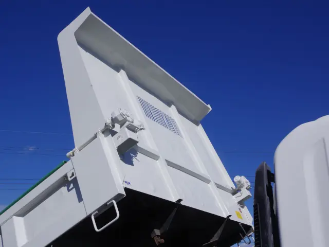 いすゞ フォワード 2RG-FRR90S2(2WD)の写真10