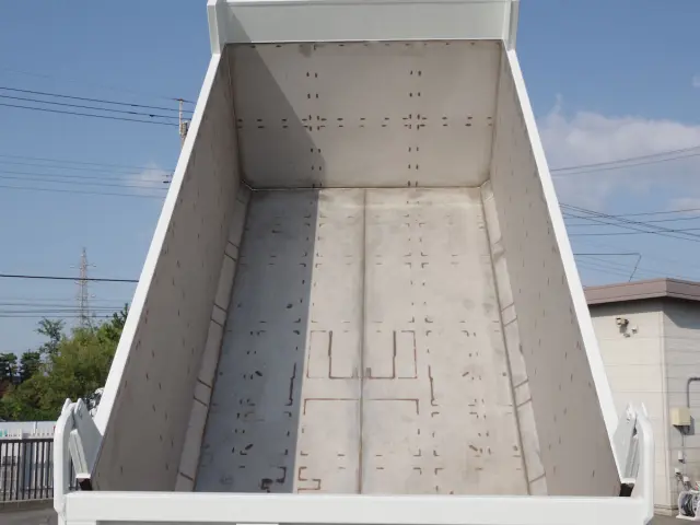 三菱 ファイター 2KG-FK72F(2WD)の写真5