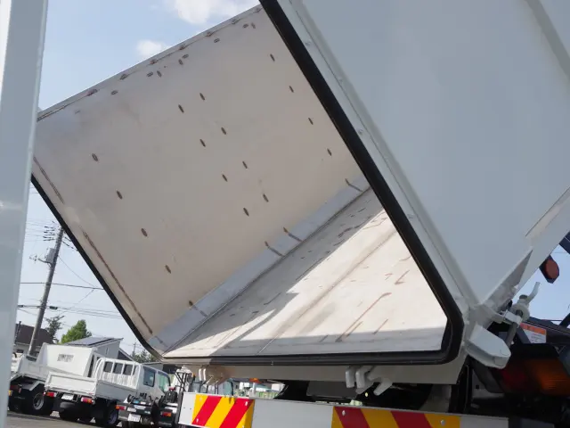 三菱 ファイター 2KG-FK72F(2WD)の写真12