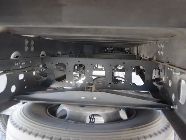 いすゞ フォワード TKG-FRR90S2(2WD)の写真9