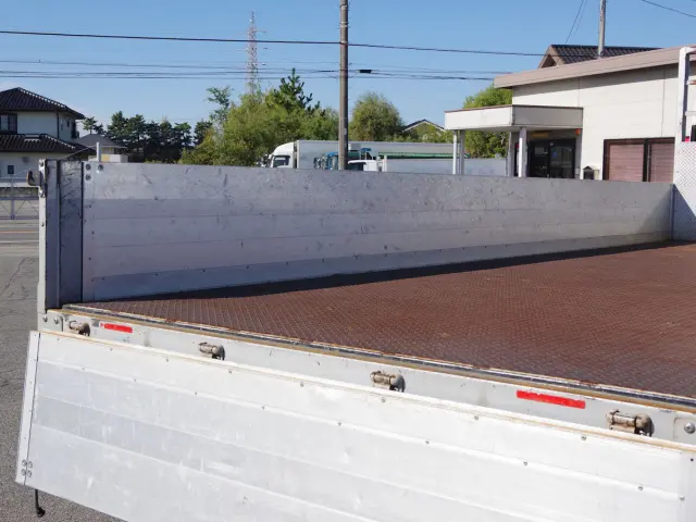 いすゞ フォワード TKG-FRR90S2(2WD)の写真13