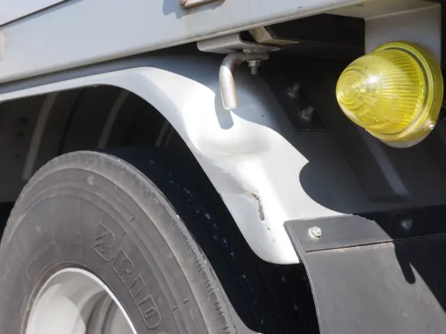 いすゞ フォワード TKG-FRR90S2(2WD)の写真20