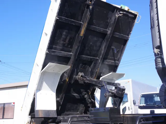 いすゞ フォワード TKG-FRR90S1(2WD)の写真10