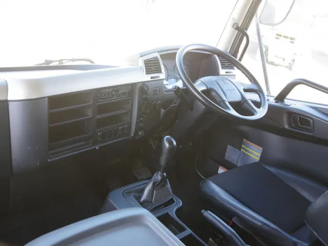 三菱 ファイター 2KG-FK61F(2WD)の写真27