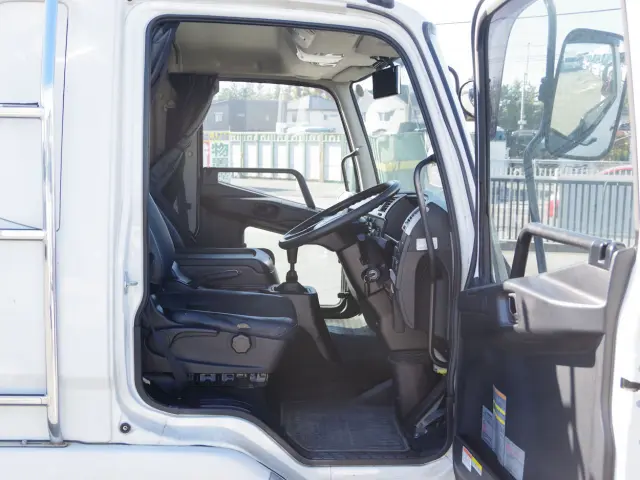 三菱 ファイター 2KG-FK61F(2WD)の写真30