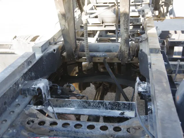 日野 レンジャー LKG-FE7JEAA(2WD)の写真8