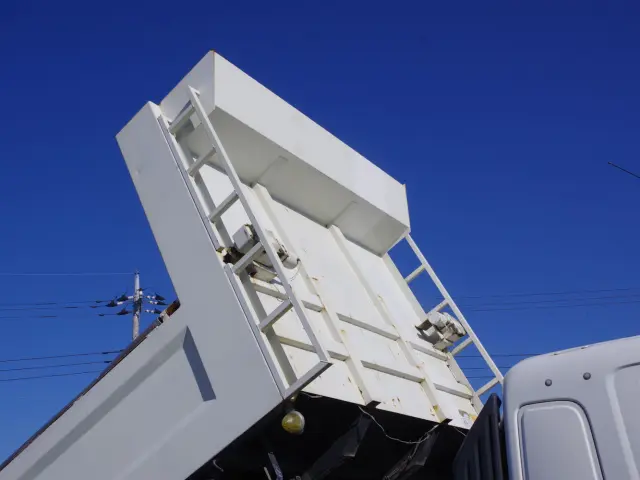 日野 レンジャー LKG-FE7JEAA(2WD)の写真11