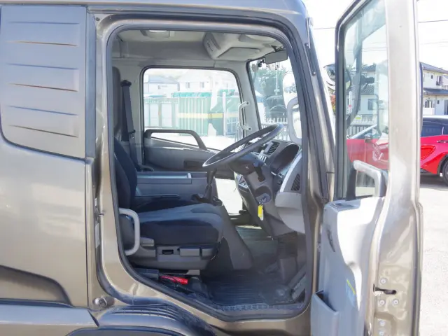 UD コンドル TKG-MK38C(2WD)の写真36