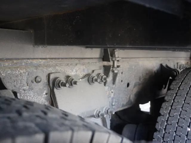 日野 プロフィア LKG-FW1EXBG(8x4)の写真6