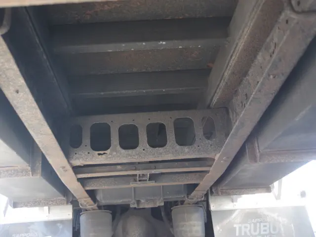 日野 プロフィア LKG-FW1EXBG(8x4)の写真10