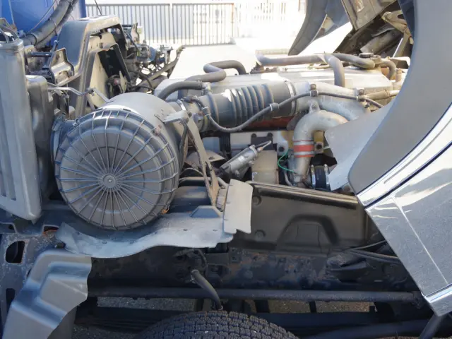 日野 プロフィア LKG-FW1EXBG(8x4)の写真26