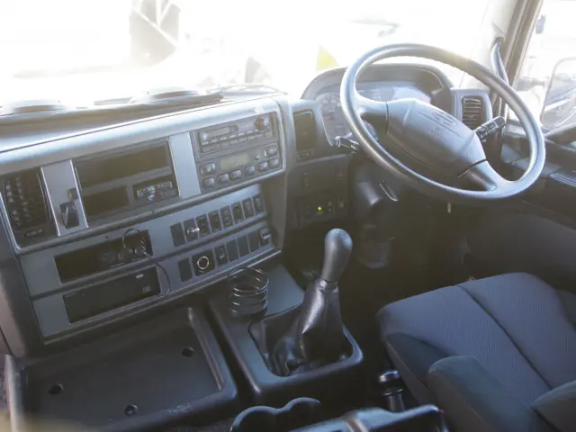 日野 プロフィア LKG-FW1EXBG(8x4)の写真29