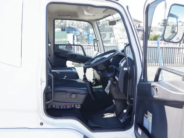 三菱 ファイター 2KG-FK62F(2WD)の写真28