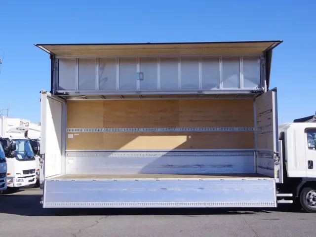 いすゞ フォワード 2RG-FRR90T2(2WD)の写真11