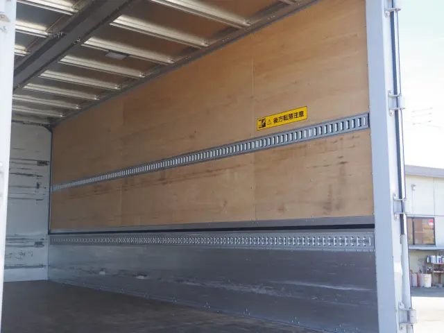 いすゞ フォワード 2RG-FRR90T2(2WD)の写真17