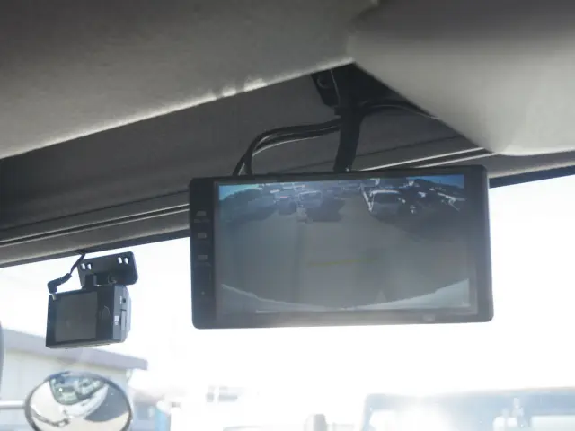 いすゞ フォワード 2RG-FRR90T2(2WD)の写真32