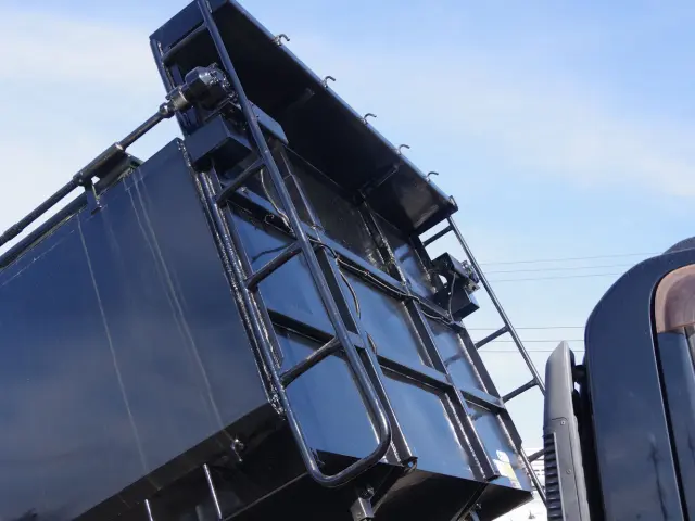 いすゞ フォワード SKG-FRR90S1(2WD)の写真11