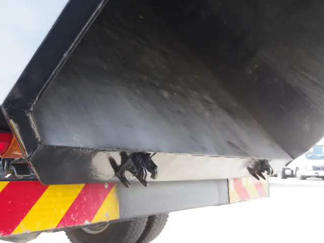 いすゞ フォワード SKG-FRR90S1(2WD)の写真14