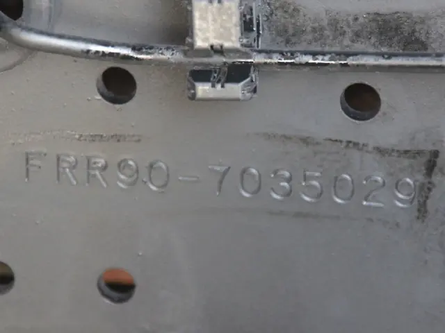 いすゞ フォワード SKG-FRR90S1(2WD)の写真24