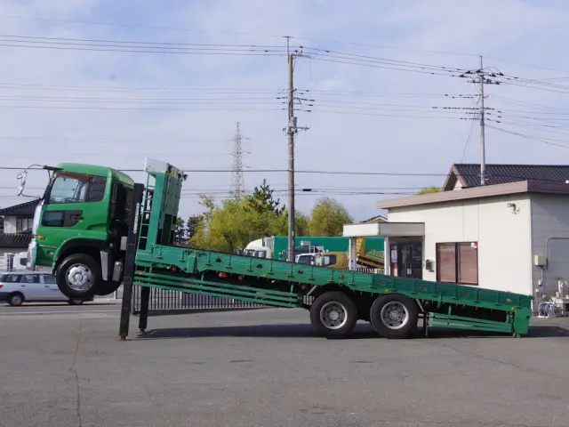 UD クオン ADG-CD4ZL(6x2)の写真12