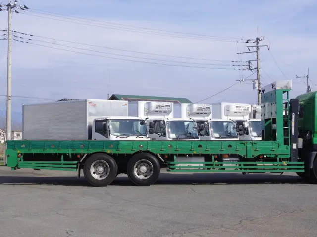 UD クオン ADG-CD4ZL(6x2)の写真17