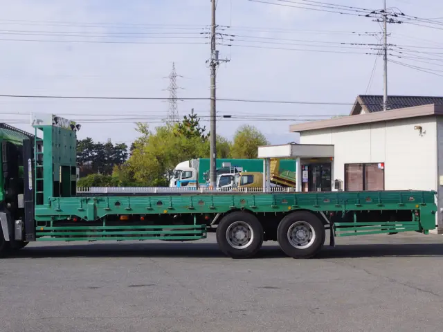 UD クオン ADG-CD4ZL(6x2)の写真18